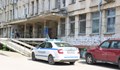 Мъж се барикадира в аптека в Ботевград