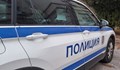 Мъж замеря с тухли свещеник и полицаи в Пловдив