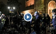 Полиция щурмува Калифорнийския университет