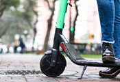 Задължават собствениците на тротинетки в Русе да ги регистрират в общината Задължават собствениците на тротинетки в Русе да ги регистрират в общината