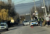 Две коли се удариха челно на изхода на Лозен Две коли се удариха челно на изхода на Лозен