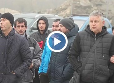 Жители на Мартен излязоха на протест срещу спирането на тока Жители на Мартен излязоха на протест срещу спирането на тока